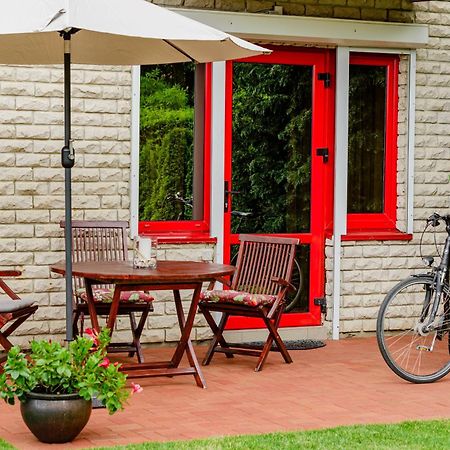 Family Inn Cottage With Terrace 팔랑가 외부 사진