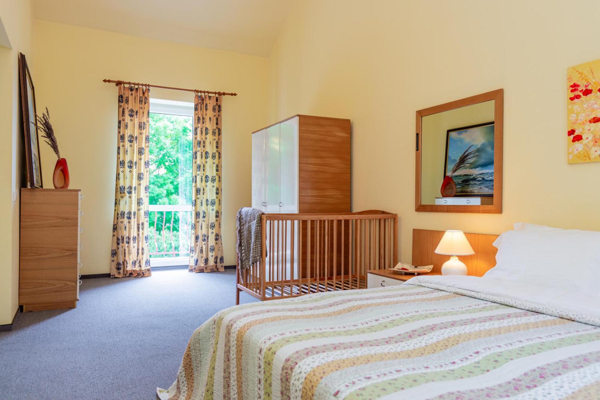 Family Inn Cottage With Terrace 팔랑가 외부 사진