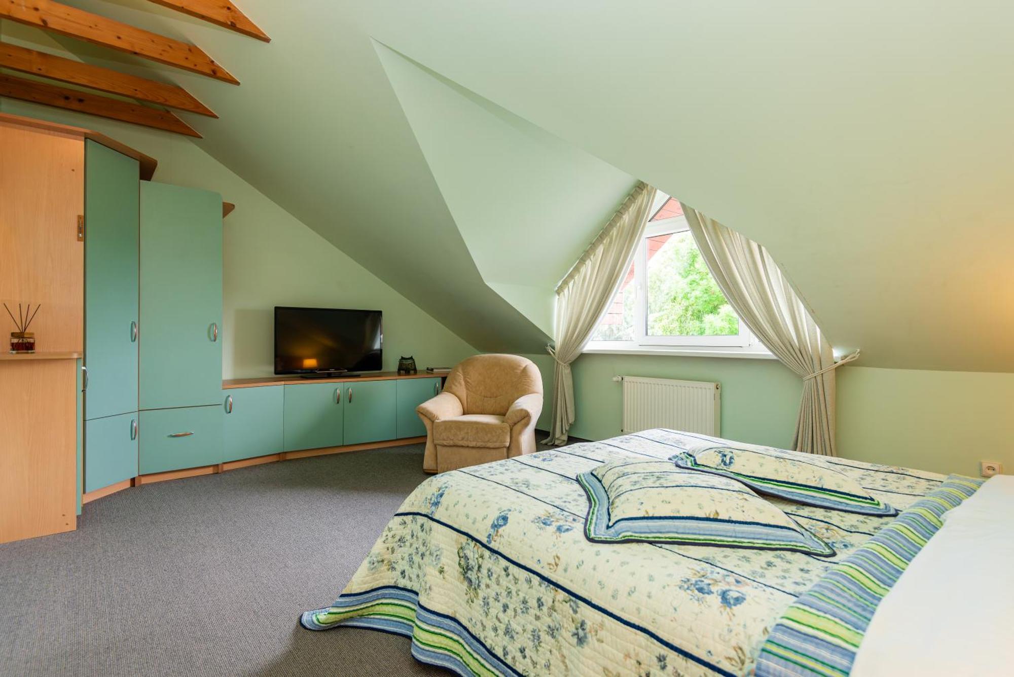 Family Inn Cottage With Terrace 팔랑가 외부 사진