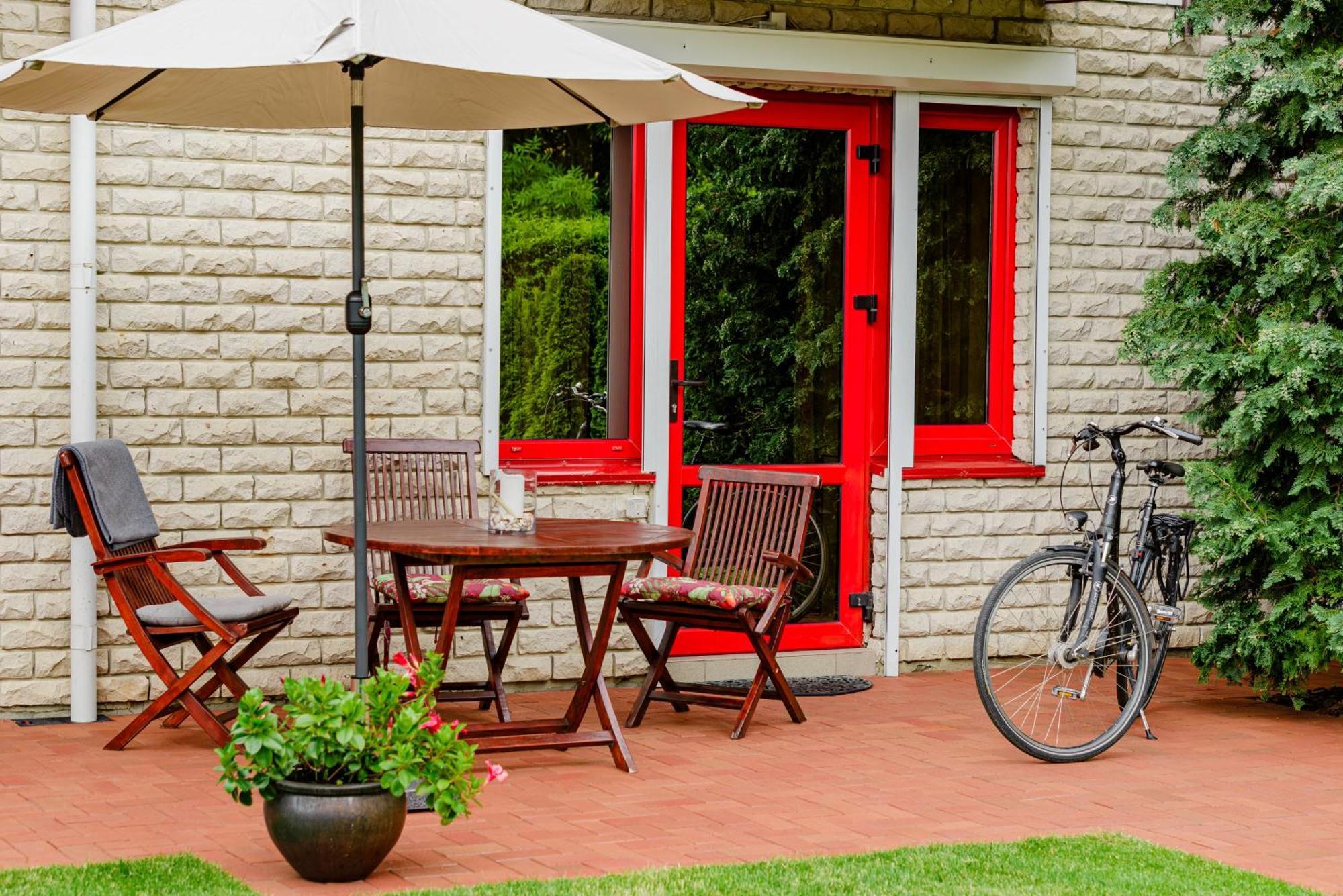 Family Inn Cottage With Terrace 팔랑가 외부 사진
