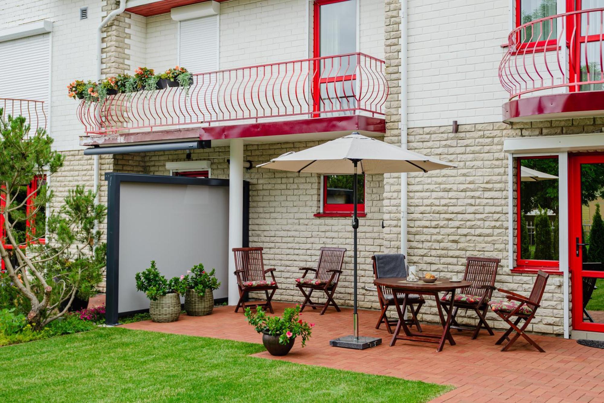 Family Inn Cottage With Terrace 팔랑가 외부 사진