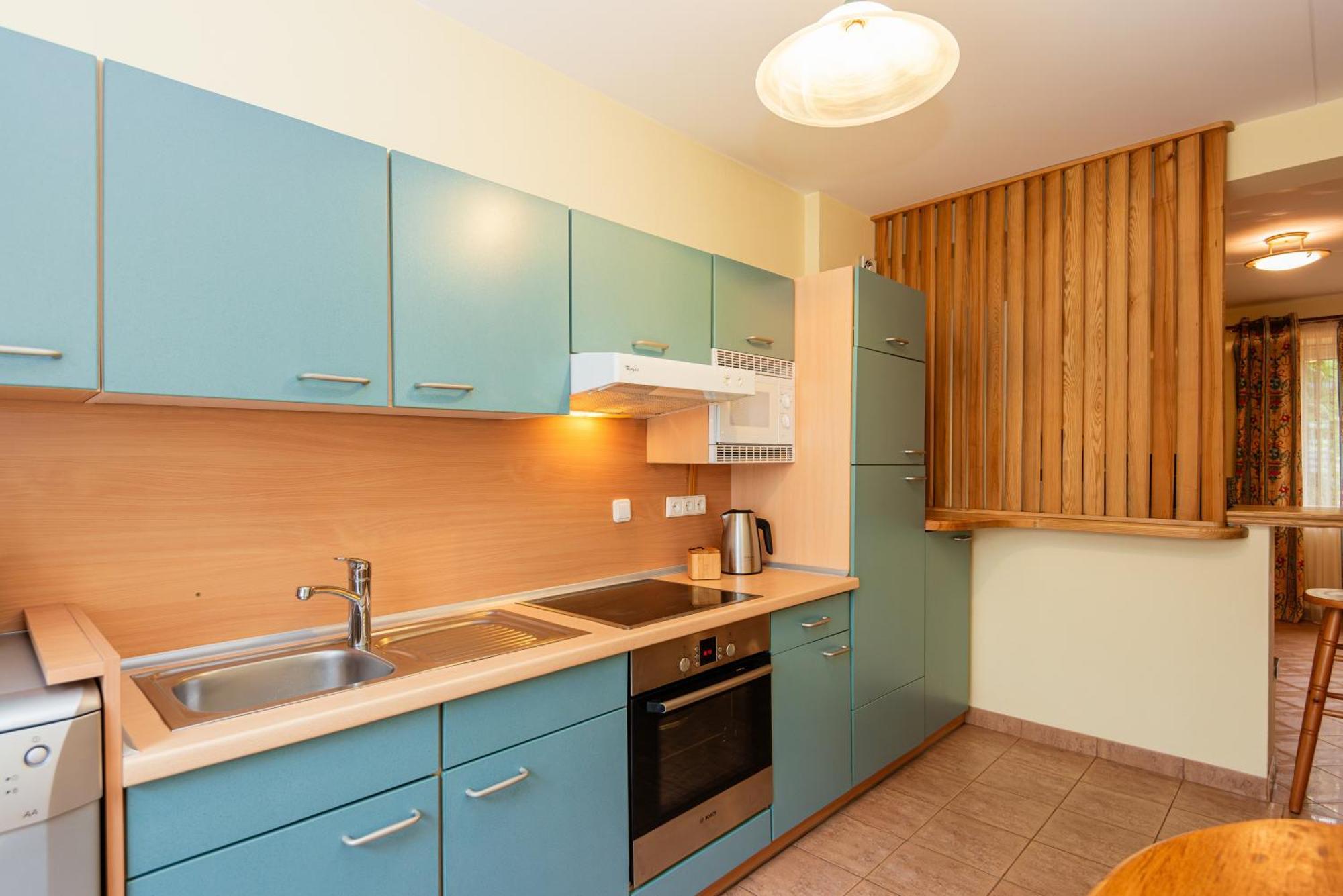 Family Inn Cottage With Terrace 팔랑가 외부 사진
